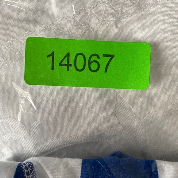 Melanie Lyne Women's Short Ruffled Sleeve Blue + White Stipe T-shirt Size Medium - Picture 10 of 10